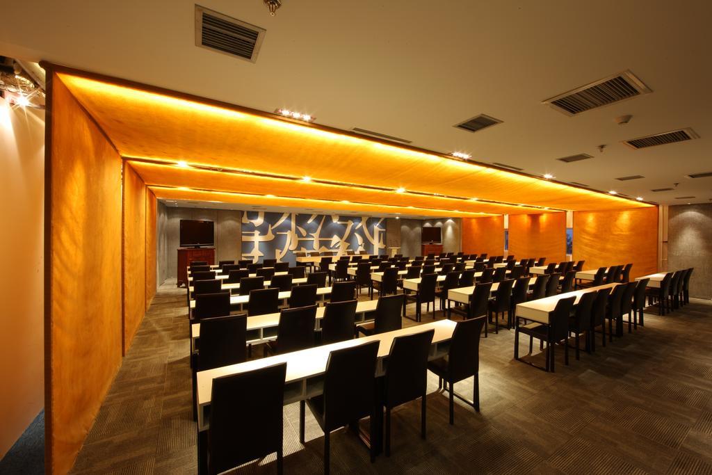 צ'ינגדאו China Community Culture & Art Hotel מראה חיצוני תמונה