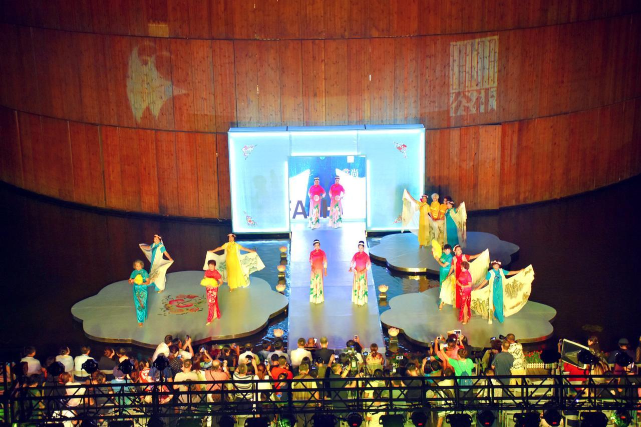 צ'ינגדאו China Community Culture & Art Hotel מראה חיצוני תמונה