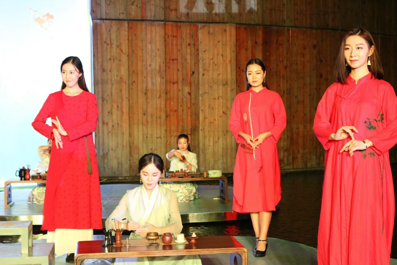 צ'ינגדאו China Community Culture & Art Hotel מראה חיצוני תמונה