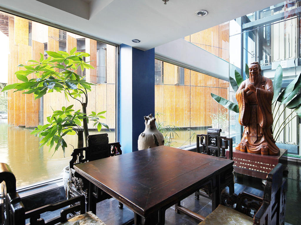 צ'ינגדאו China Community Culture & Art Hotel מראה חיצוני תמונה